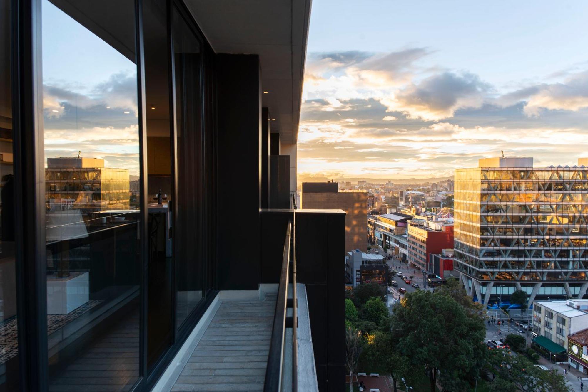 8010 Urban Living- Luxury Home Experience Bogotá Dış mekan fotoğraf